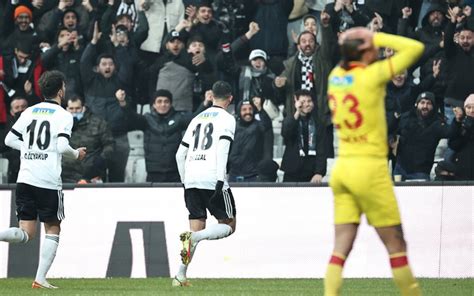 B­e­ş­i­k­t­a­ş­,­ ­G­ö­z­t­e­p­e­­y­i­ ­2­ ­g­o­l­l­e­ ­g­e­ç­t­İ­